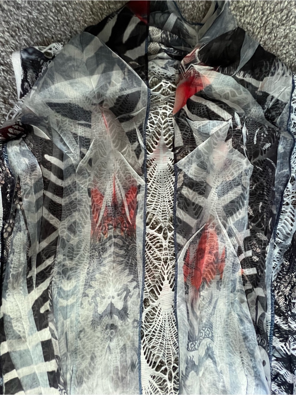 Patterned Shawl🖤 - Picture 3 of 7